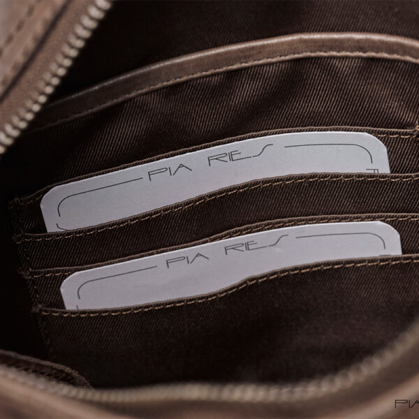 Pia Ries Rummelig Crossbody