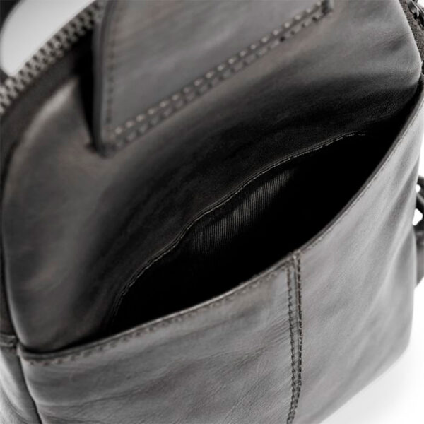 Pia Ries Bomé Slingbag